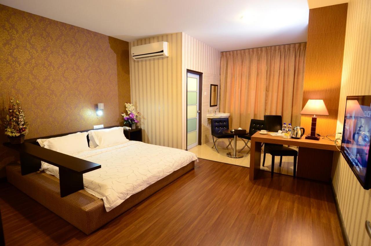 Hotel Tebrau Ct Johor Bahru Zewnętrze zdjęcie