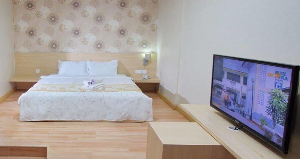 Hotel Tebrau Ct Johor Bahru Zewnętrze zdjęcie